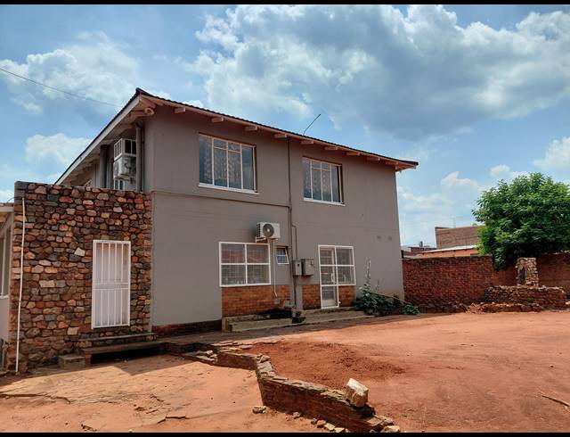 2,430M² RETAIL FOR SALE IN MOKOPANE CENTRAL